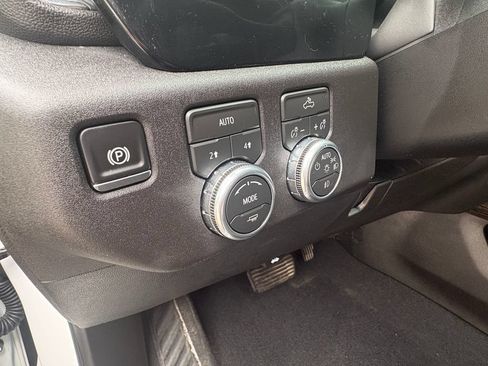 Used 2026 GMC Sierra 1500 Elevation AWD/4WD image 16