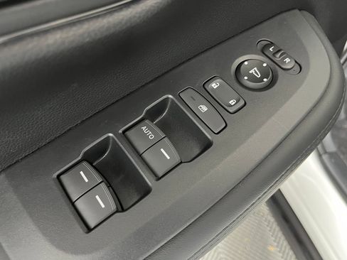 New 2026 Honda HR-V LX image 10