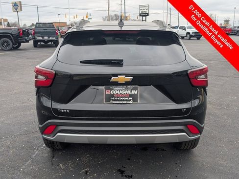 New 2026 Chevrolet Trax LT image 6