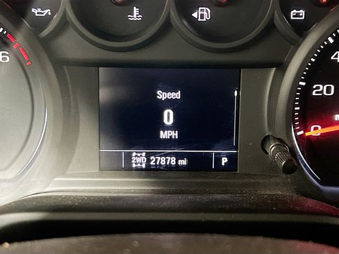 Used 2023 Chevrolet Silverado 1500 Custom image 8