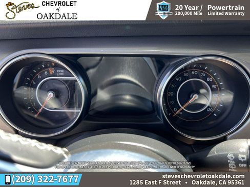Used 2022 Jeep Wrangler Unlimited Sahara AWD/4WD image 15