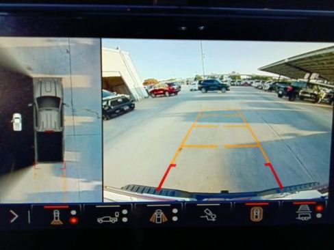 Used 2025 GMC Sierra 2500 AT4 w/ AT4 Premium Plus Package AWD/4WD image 10