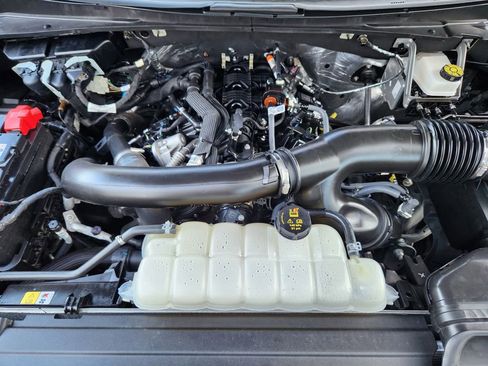 Certified 2025 Ford Expedition Platinum image 20