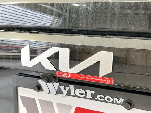 New 2025 Kia Niro EX Touring image 34