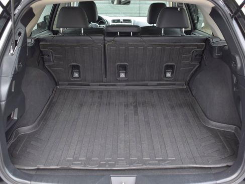 Used 2018 Subaru Outback 2.5i Limited image 32