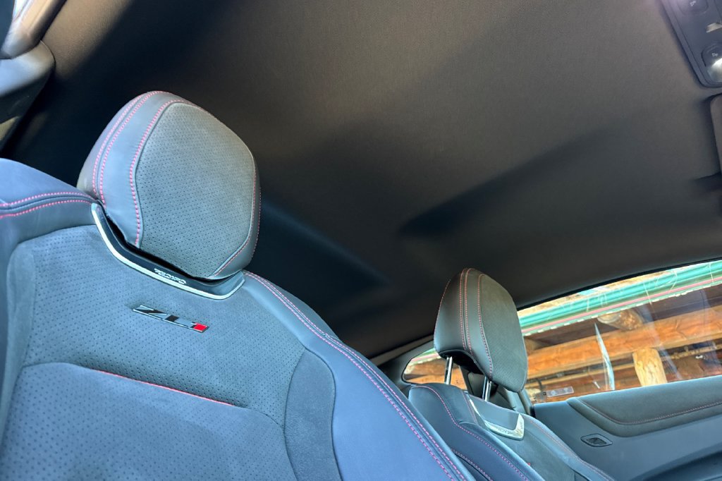 Used 2018 Chevrolet Camaro ZL1 RWD image 17