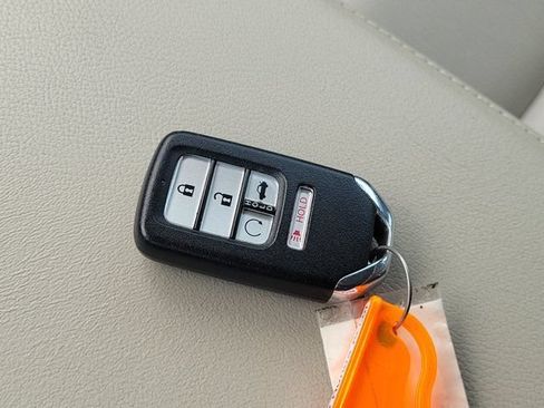 Used 2018 Honda Accord EX image 26