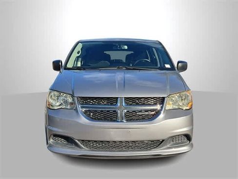 Used 2013 Dodge Grand Caravan SE image 3