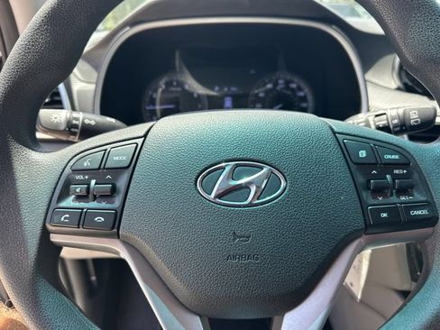 Used 2020 Hyundai Tucson SE FWD image 18
