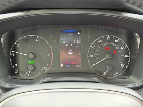 Used 2025 Toyota Corolla SE AWD/4WD image 21
