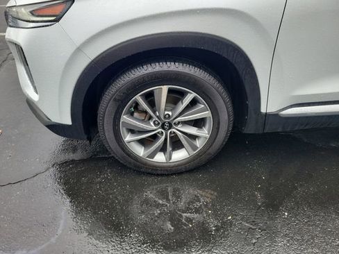 Used 2020 Hyundai Santa Fe SEL w/ Convenience Package image 18