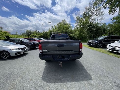 Used 2021 Toyota Tacoma SR AWD/4WD image 28