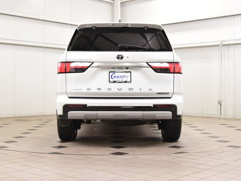 Used 2025 Toyota Sequoia Capstone AWD/4WD image 7
