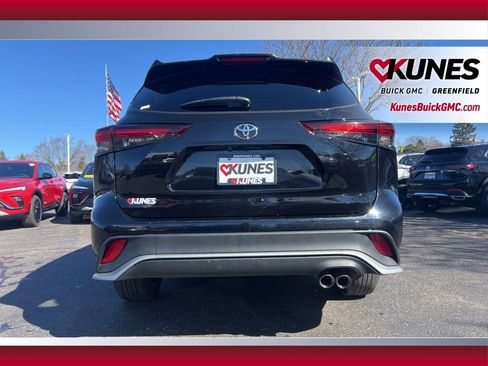 Used 2024 Toyota Highlander XSE AWD/4WD image 8
