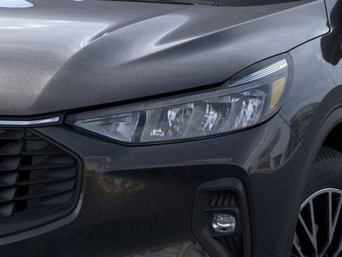 New 2026 Ford Escape SE FWD image 18