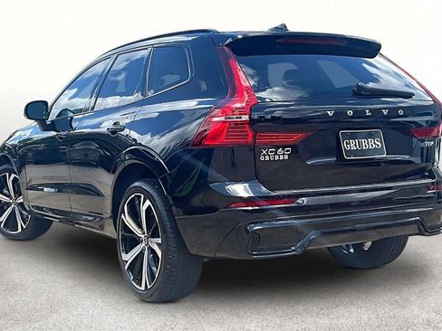 Used 2025 Volvo XC60 T8 Ultra w/ Protection Package Premier AWD/4WD image 16