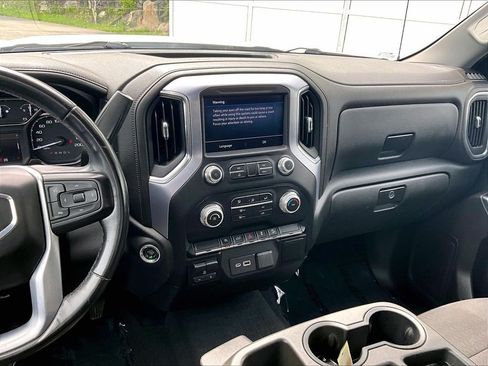 Used 2019 GMC Sierra 1500 Elevation w/ X31 Off-Road Package AWD/4WD image 18