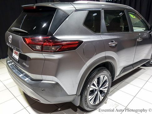Used 2023 Nissan Rogue SV w/ SV Premium Package image 11