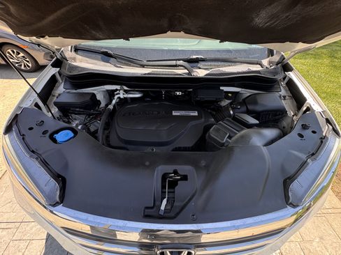 Used 2018 Honda Pilot EX image 32