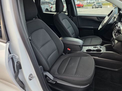 Used 2025 Ford Escape Active image 14
