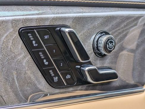Used 2025 Cadillac Escalade IQ Sport 2 w/ LPO, ONYX Package AWD/4WD image 21
