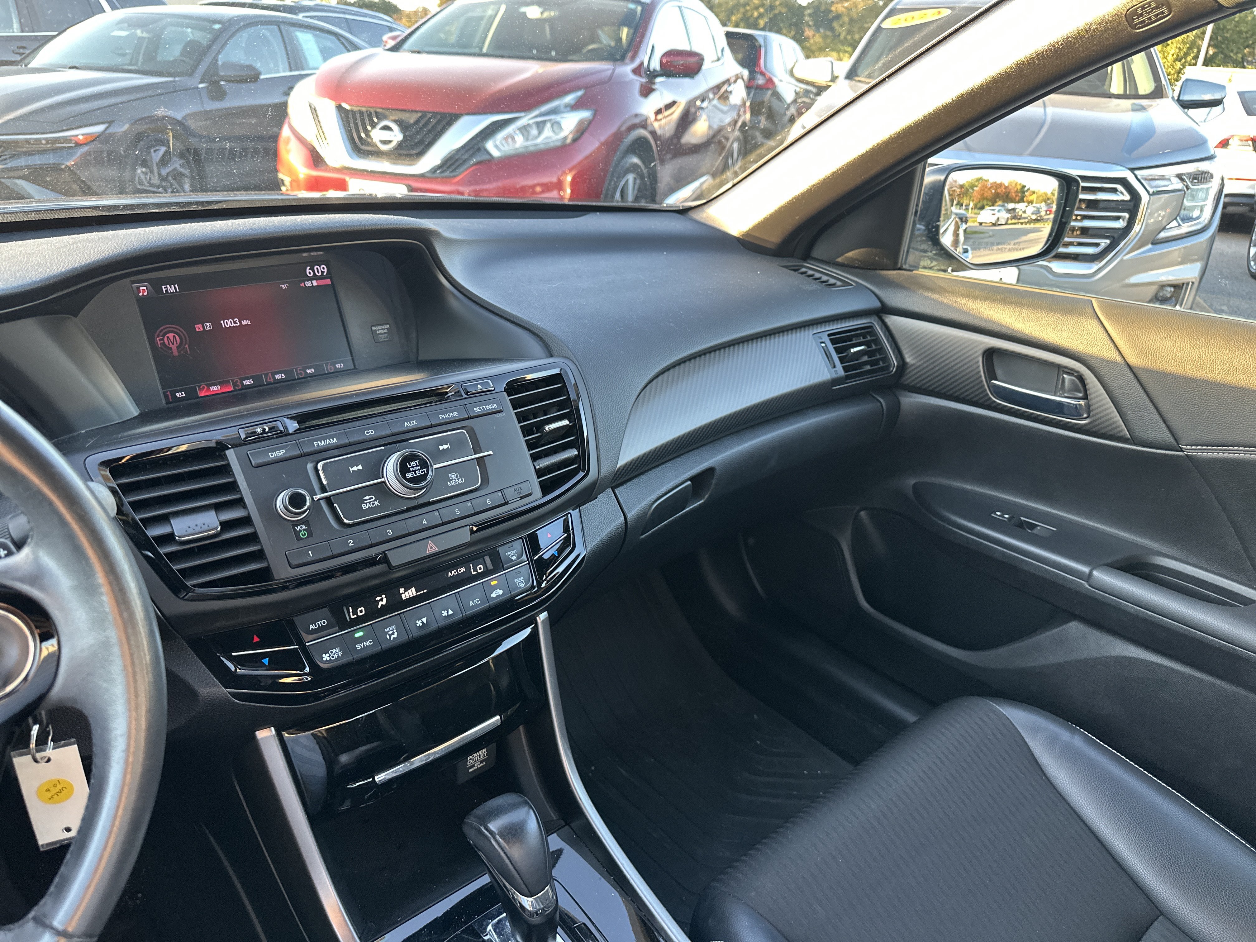 Used 2017 Honda Accord Sport image 27