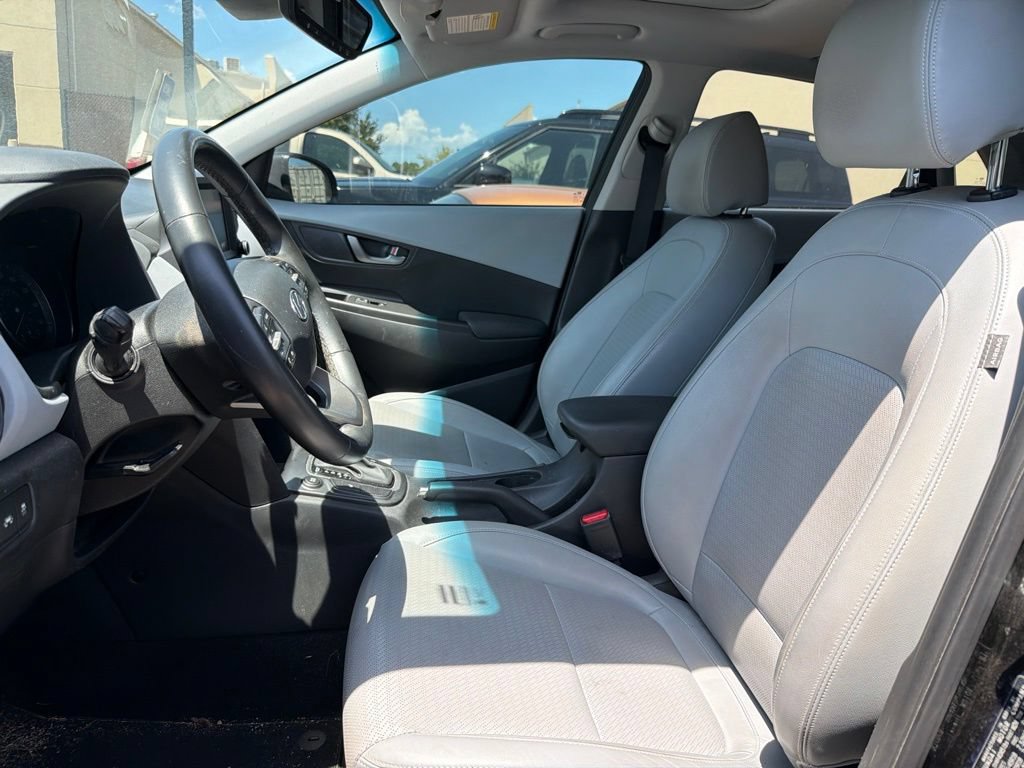 Used 2019 Hyundai Kona Limited FWD image 17