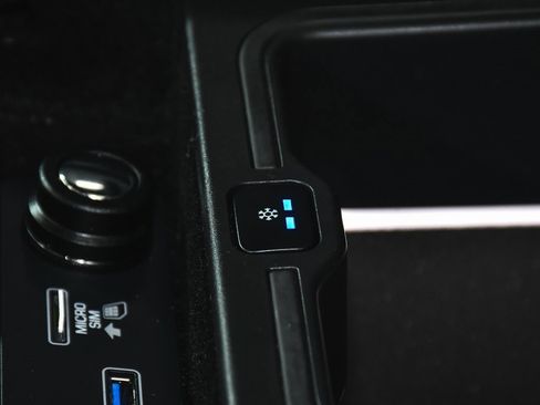 Used 2022 Land Rover Range Rover Sport HSE Silver Edition image 45