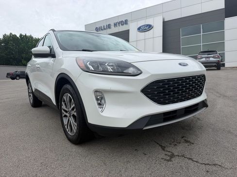 Used 2022 Ford Escape SEL w/ Technology Package AWD/4WD image 3