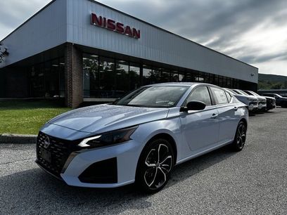 New 2025 Nissan Altima 2.5 SR