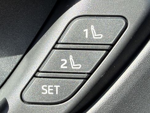New 2026 Toyota Prius Plug-In Hybrid FWD image 18