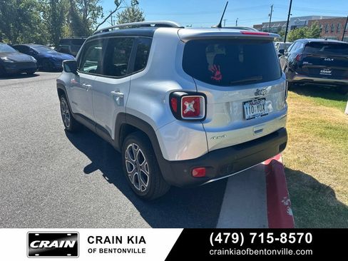 Used 2018 Jeep Renegade Limited w/ UConnect 8.4 Nav Group AWD/4WD image 7