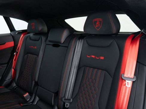 Used 2023 Lamborghini Urus S image 25