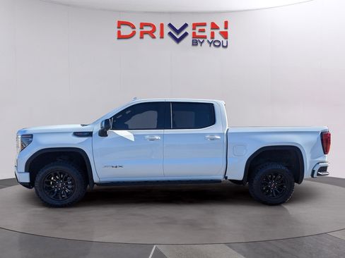 Used 2022 GMC Sierra 1500 AT4X image 2
