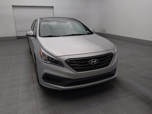 Used 2016 Hyundai Sonata Limited w/ Option Group 04 FWD image 14