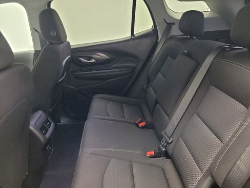 Used 2024 GMC Terrain SLE w/ Driver Convenience Package FWD image 18