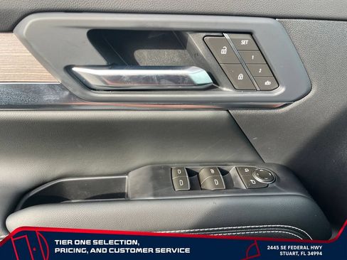 New 2026 GMC Terrain Denali w/ LPO, Black Badging Package AWD/4WD image 16
