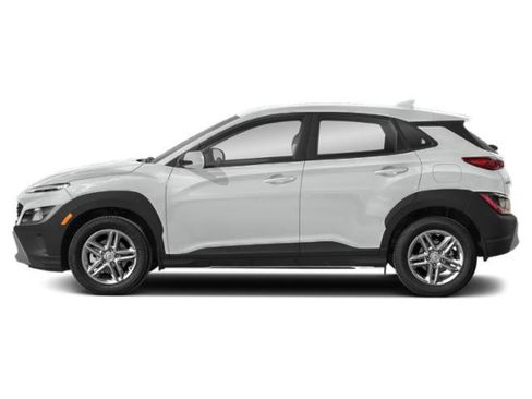 Used 2022 Hyundai Kona SE w/ Winter Weather Package image 3