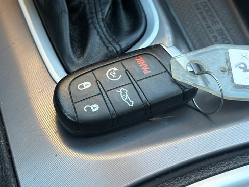 Used 2022 Dodge Charger SXT image 35