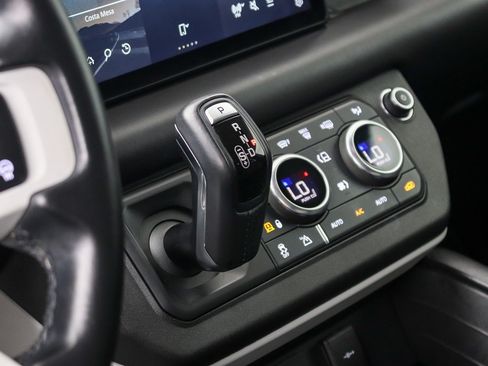 Used 2020 Land Rover Defender 110 First Edition AWD/4WD image 24