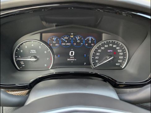 Used 2017 Cadillac XT5 Platinum image 15