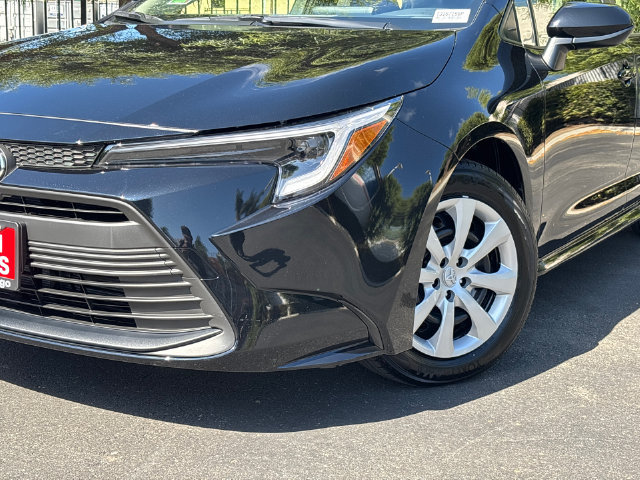 Certified 2026 Toyota Corolla LE FWD image 6