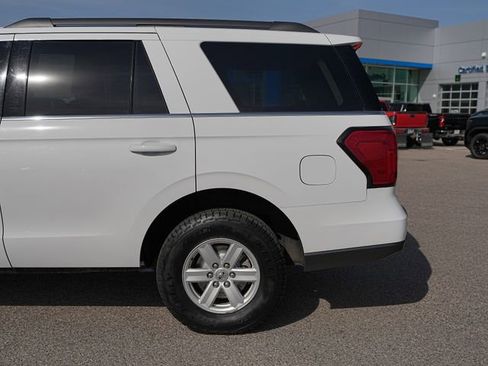 Used 2022 Ford Expedition XL AWD/4WD image 12