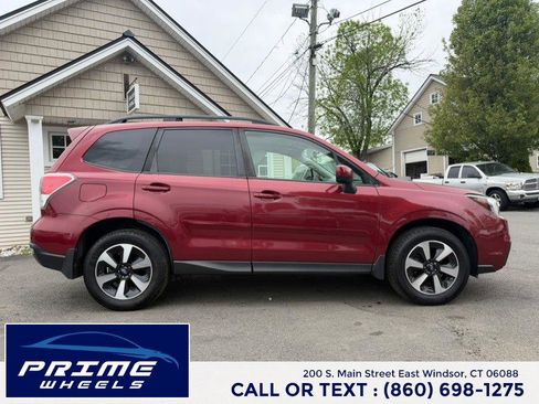 Used 2017 Subaru Forester 2.5i Premium w/ All-Weather Package AWD/4WD image 8