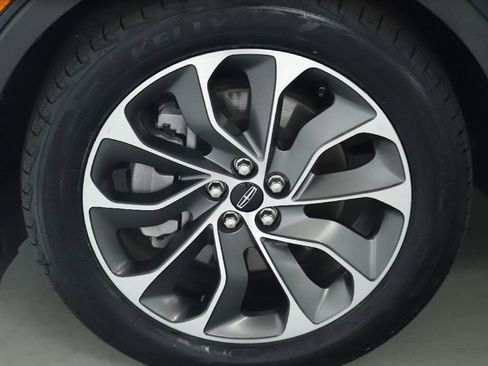 Certified 2023 Lincoln Nautilus Reserve AWD/4WD image 39