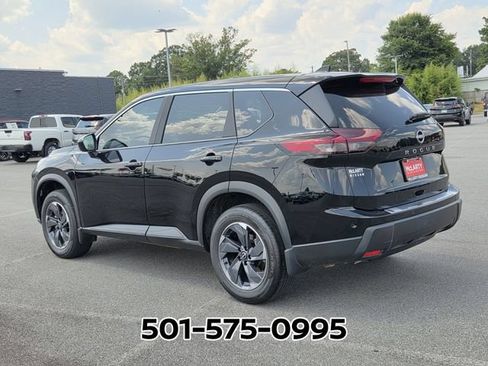 Used 2026 Nissan Rogue SV FWD image 3
