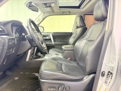 Used 2015 Toyota 4Runner Limited AWD/4WD image 12
