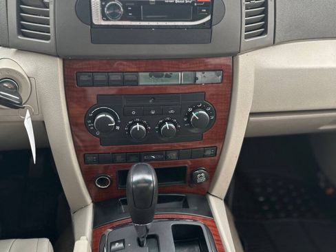 Used 2005 Jeep Grand Cherokee Limited AWD/4WD image 18
