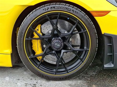 Certified 2024 Porsche 718 Boxster Spyder RS w/ Weissach Package image 12