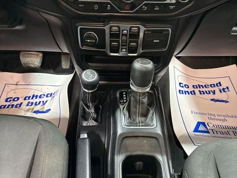 Used 2020 Jeep Gladiator Overland w/ Safety Group image 24